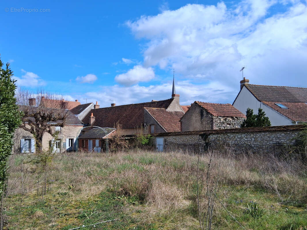 Maison à OUZOUER-SUR-TREZEE