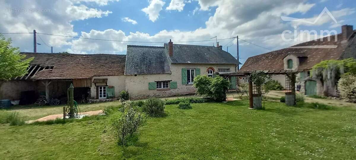 Maison à HUISSEAU-SUR-COSSON