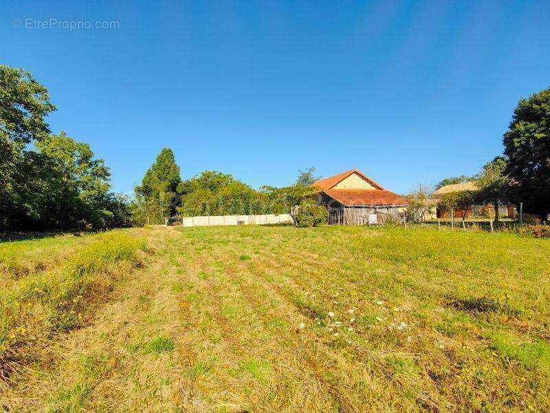 Maison à SAUZE-VAUSSAIS