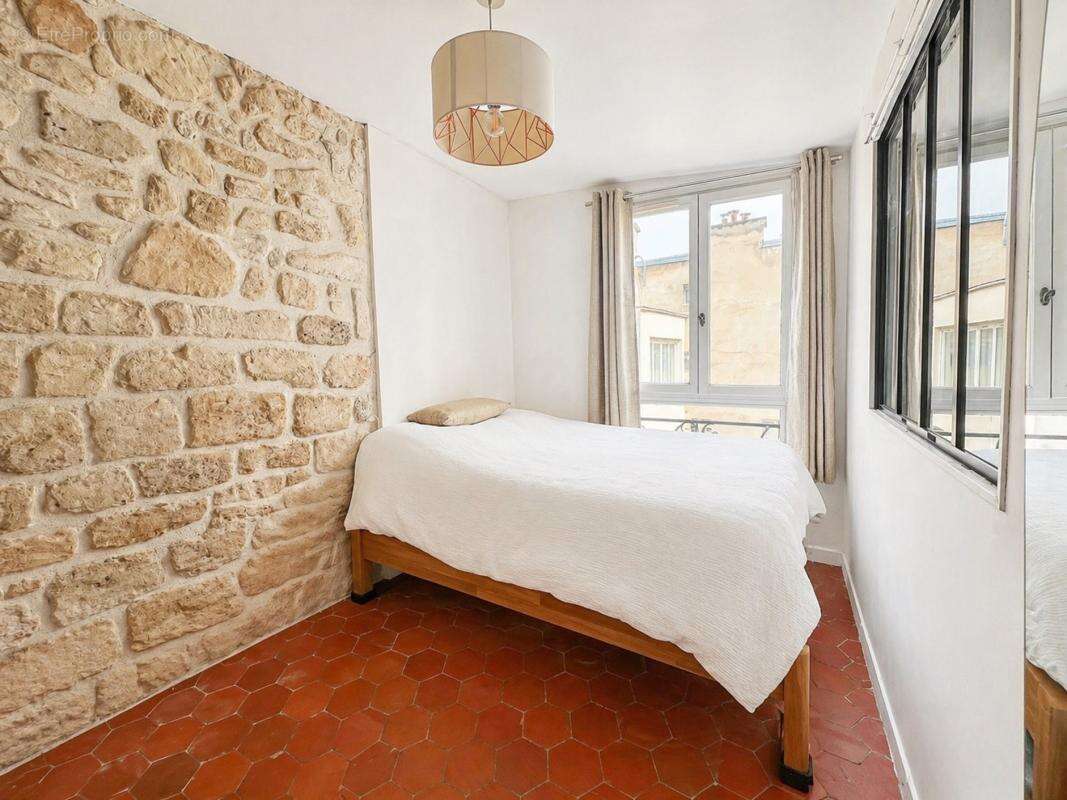 Appartement à PARIS-3E