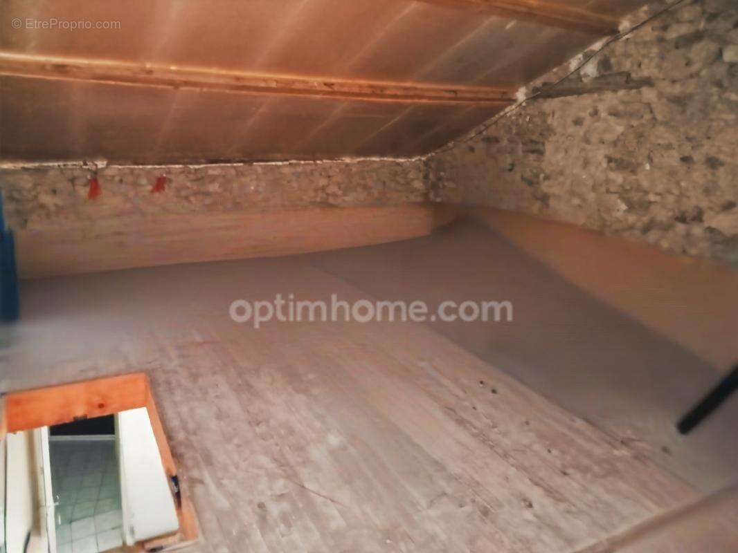 Maison de Ville sur deux niveaux - 3 pièces - 2 chambres  - Dépendance - Garage - Terrain 609 m²  - 87210 LE DORAT - photo 13
