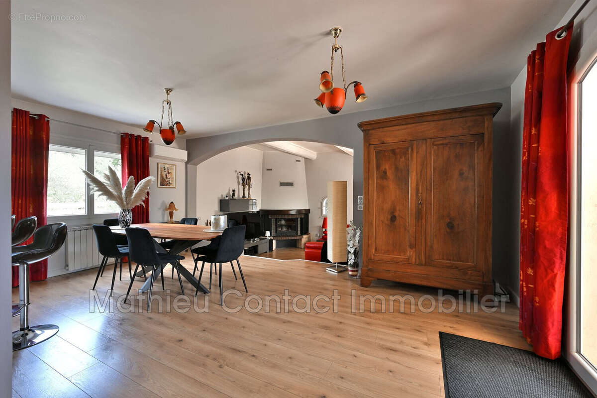 Maison 186 m² à Nimes  - photo 6
