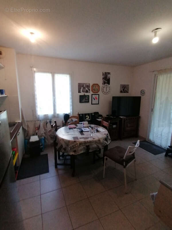 Appartement à LEZIGNAN-CORBIERES