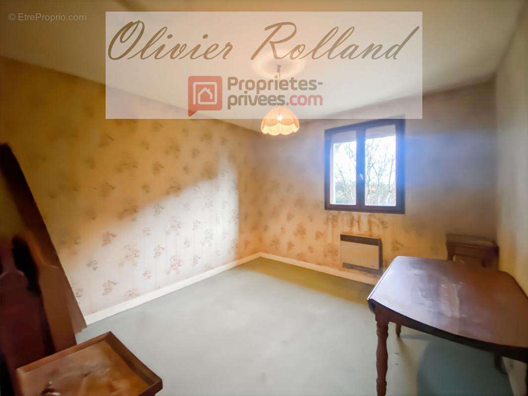 Maison à FAVERAYE-MACHELLES