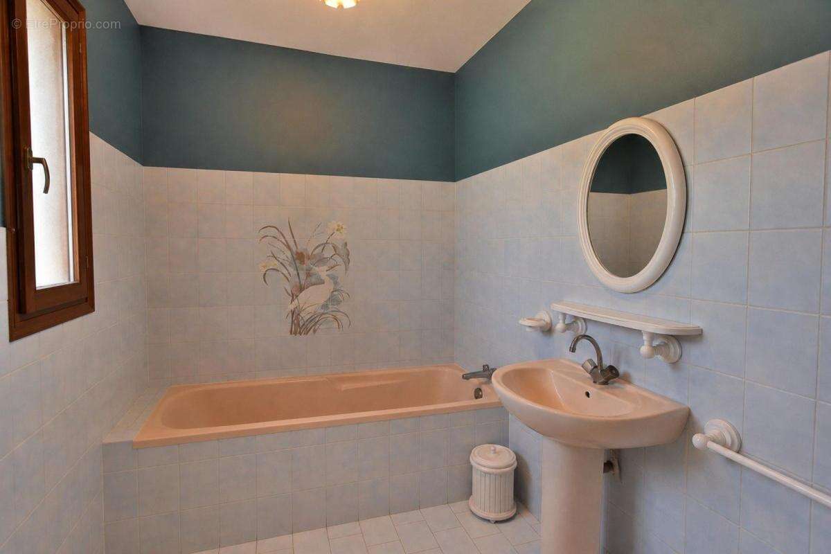 Maison sur les hauteurs - photo 11