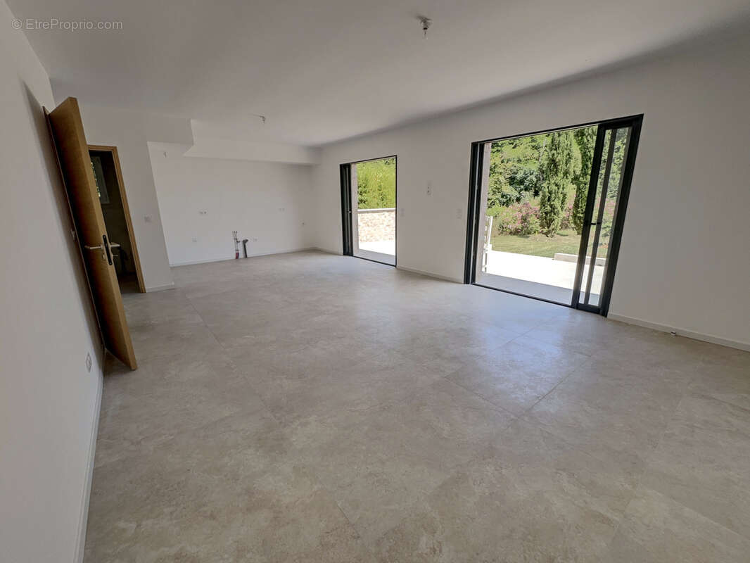 Maison à SANTA-MARIA-POGGIO