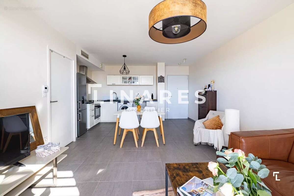 Appartement à MARSEILLE-16E