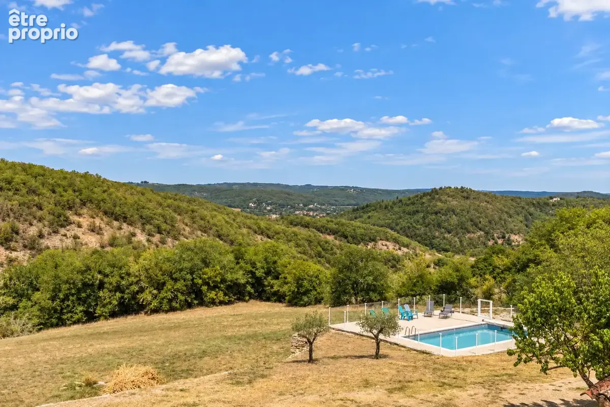 Terrain à usage résidentiel avec 2 annexes, 2 piscines et une cabane pour les bergers - photo 6