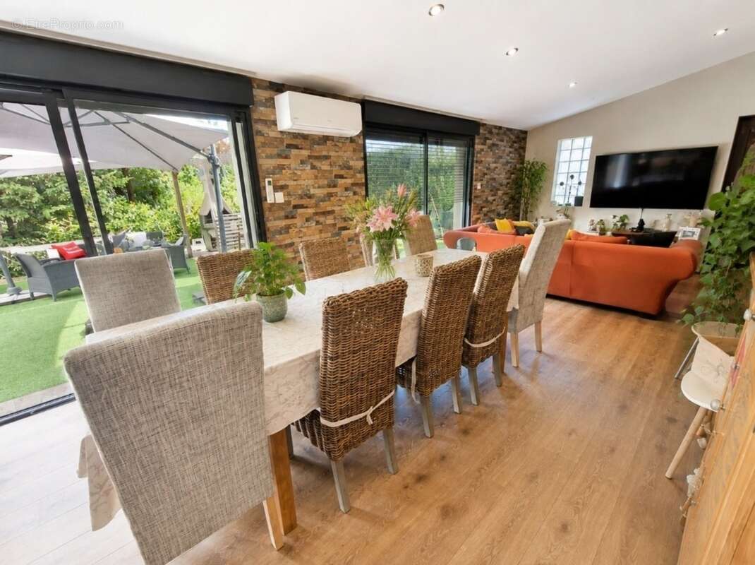 MAISON à vendre 5 pièces EPINAL (88) avec GARAGE sur JARDIN de 565 m2 - photo 3