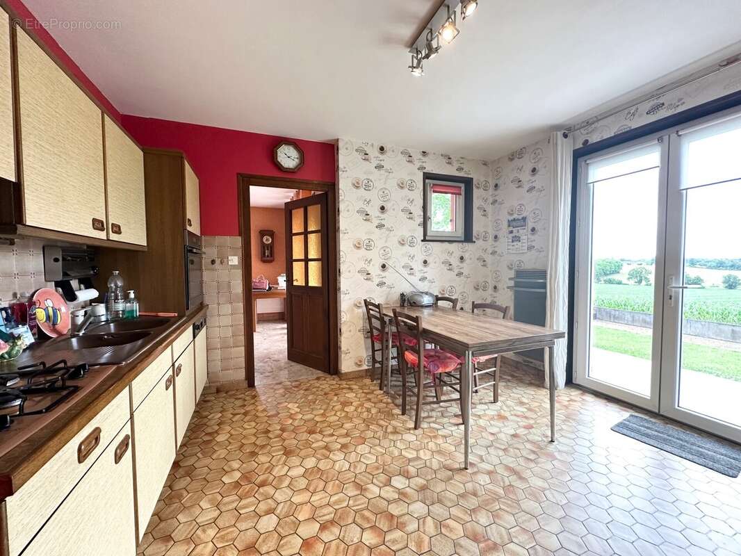 Maison à CONFRANCON