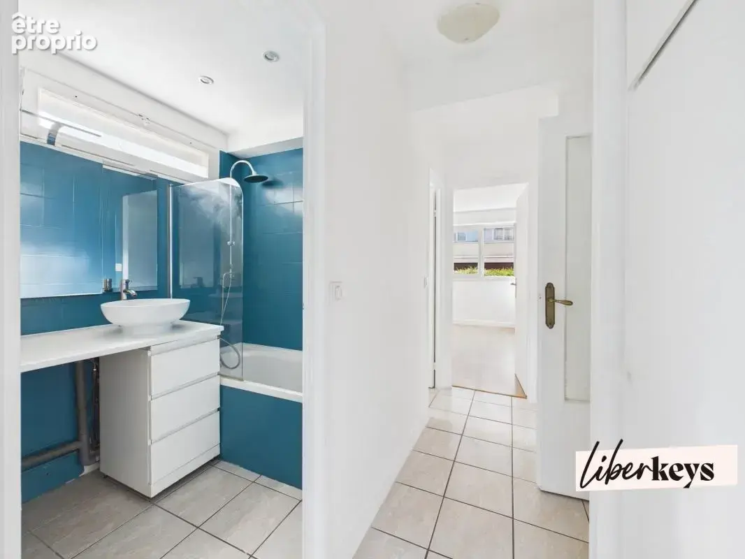 Chambourcy – 3 pièces 64 m² traversant – jardinet – cave - photo 5