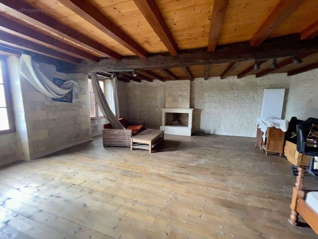 Maison à AUTHON-EBEON