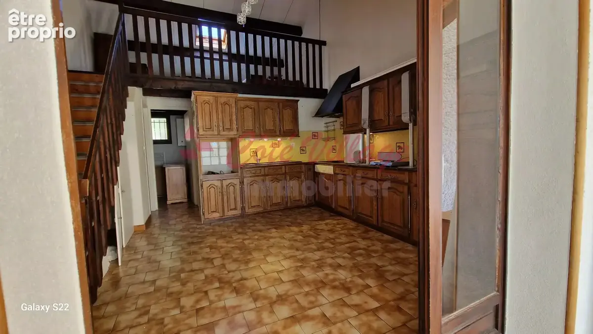 Exclusivité - Hors copropriété - Hauts St Pierre  -- Pavillon T3 - photo 5
