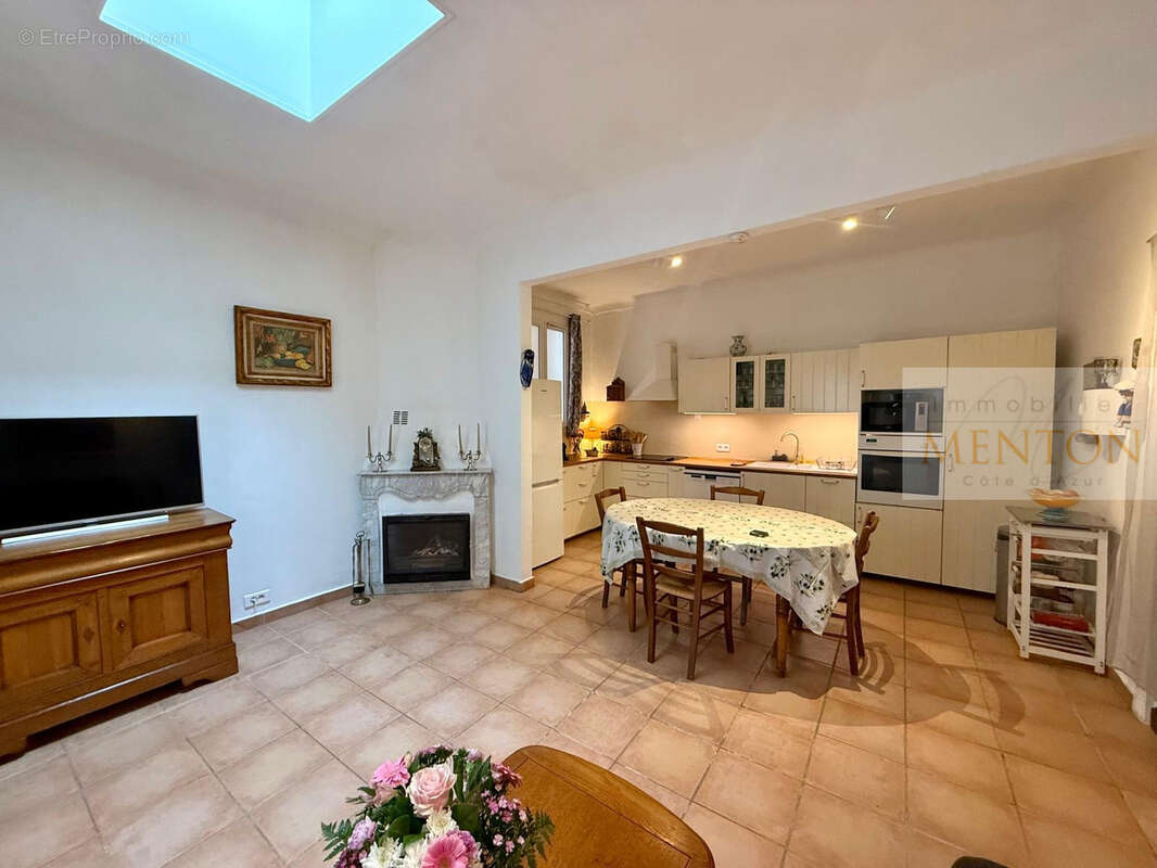 Appartement à MENTON