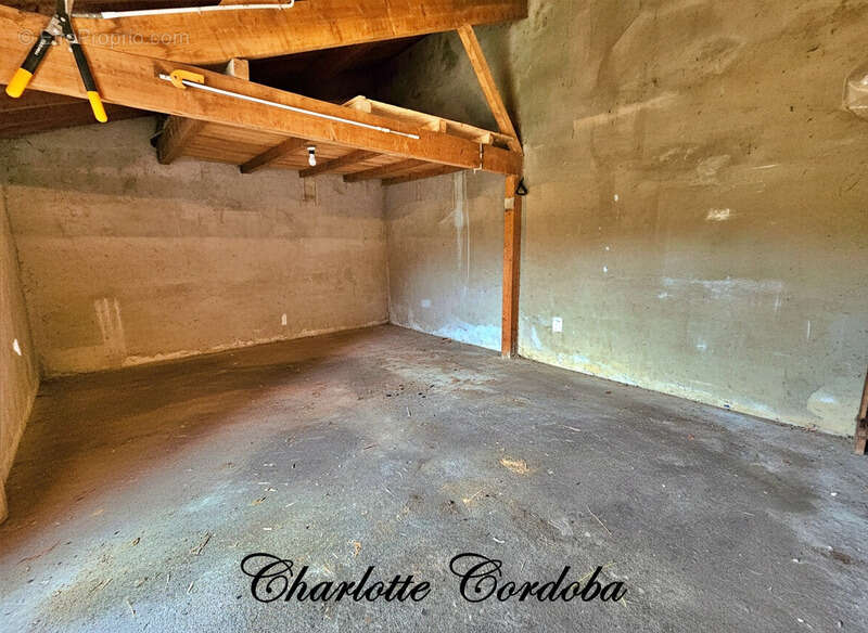 Maison à FEUGAROLLES