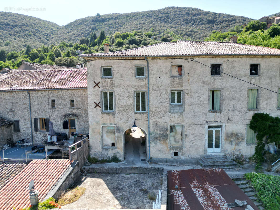 Maison à SAINT-ANDRE-DE-MAJENCOULES