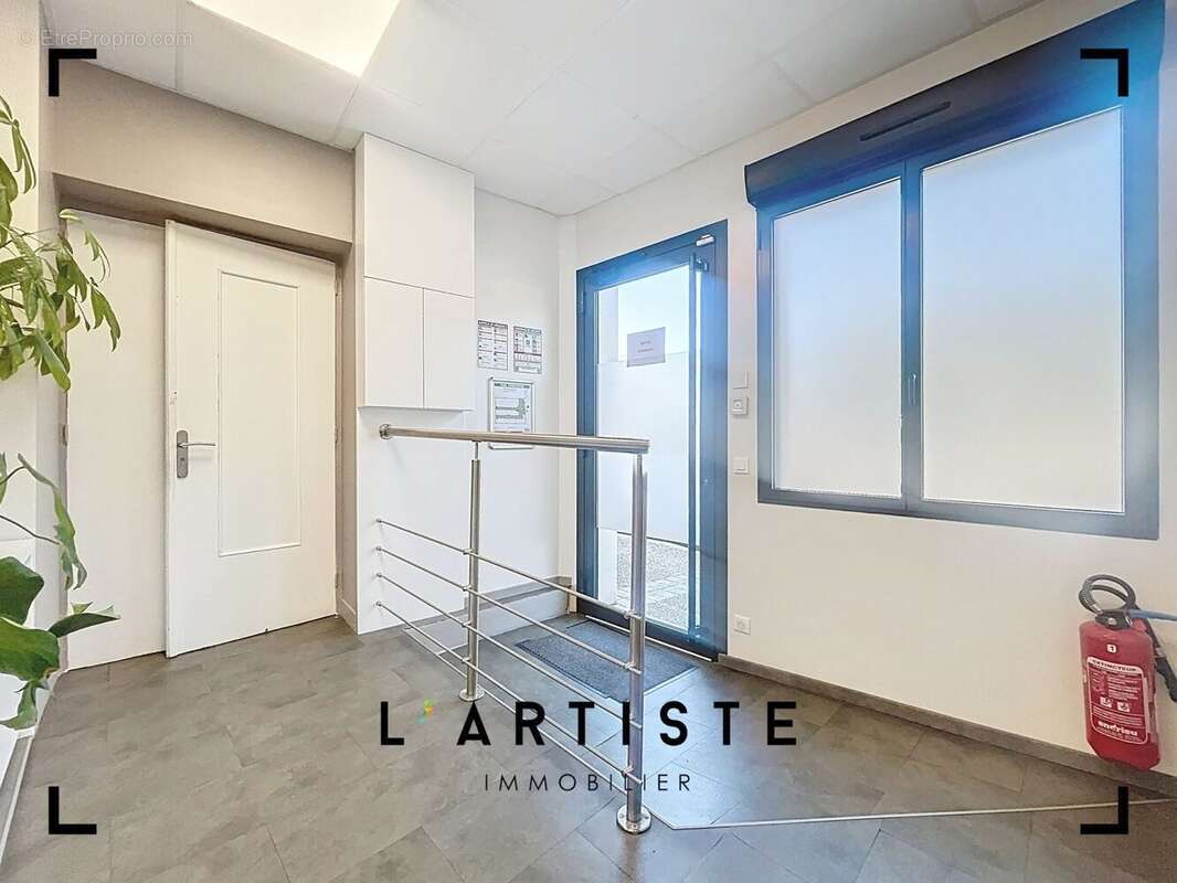 Commerce à SAINT-ETIENNE-DU-ROUVRAY