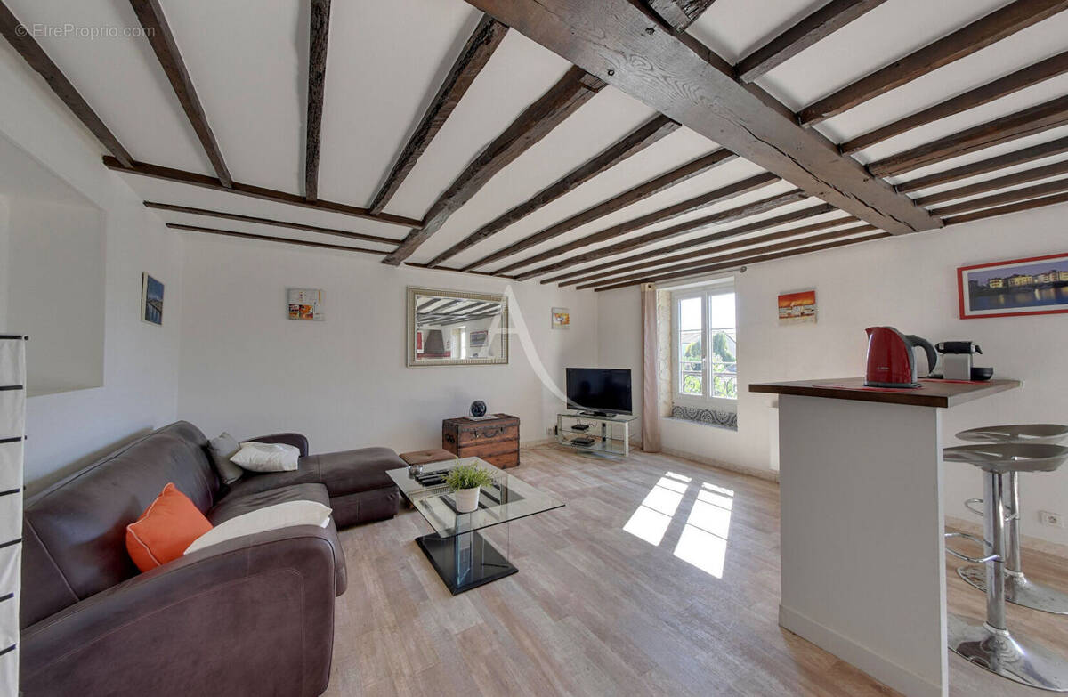 Appartement à CHEVRY-COSSIGNY