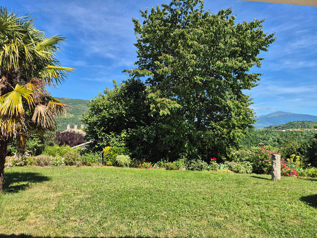 Foix.Maison T 5 de 145 m2 plain pied avec terrain de 801 m² - photo 3