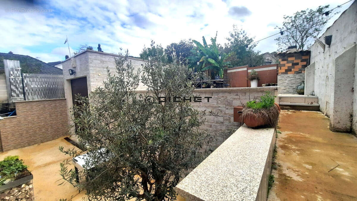 Maison à BRIVE-LA-GAILLARDE