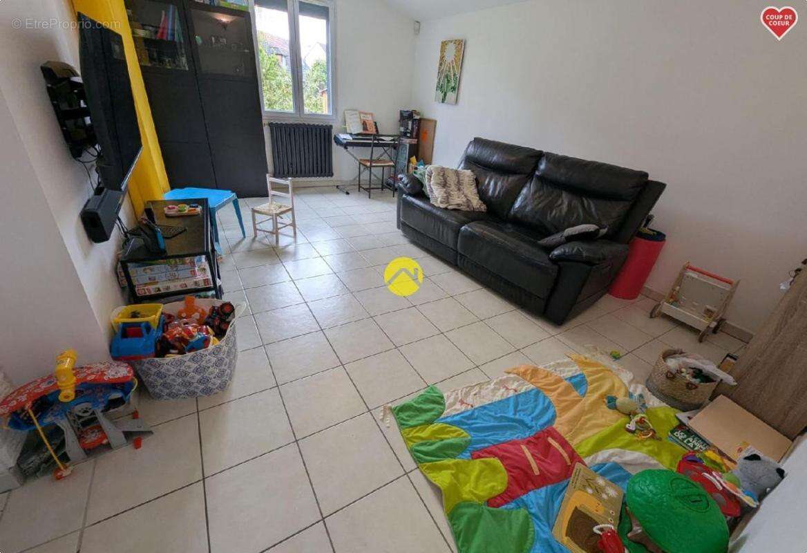 Maison à SAINT-DOULCHARD