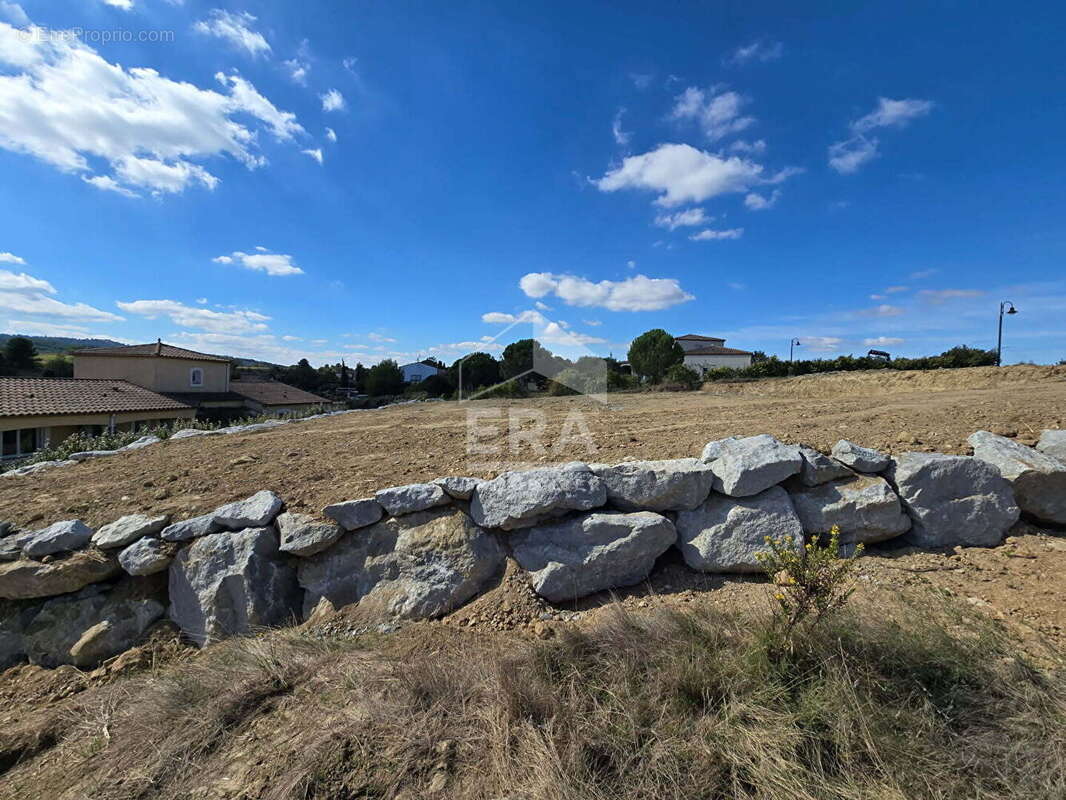Terrain à CARCASSONNE
