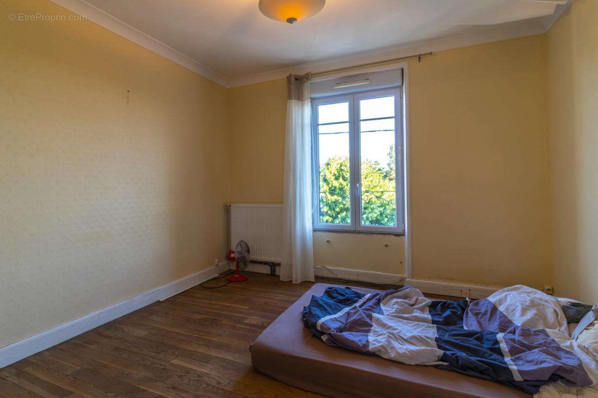 Maison Poulaines 6 pièce(s) 90.26 m2 - photo 9