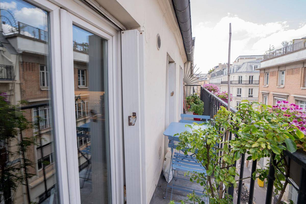 Appartement à PARIS-9E