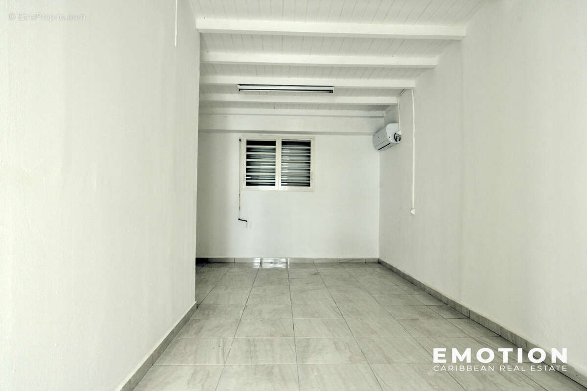 Maison à CAPESTERRE-BELLE-EAU