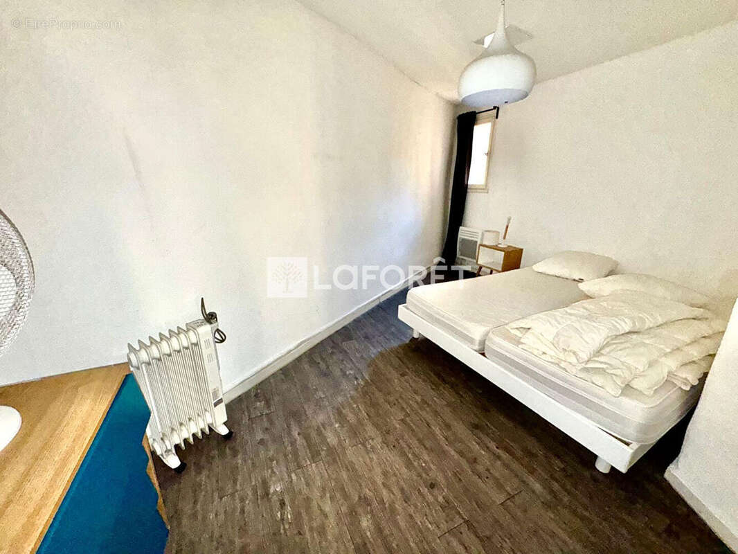 Appartement à MARSEILLE-2E