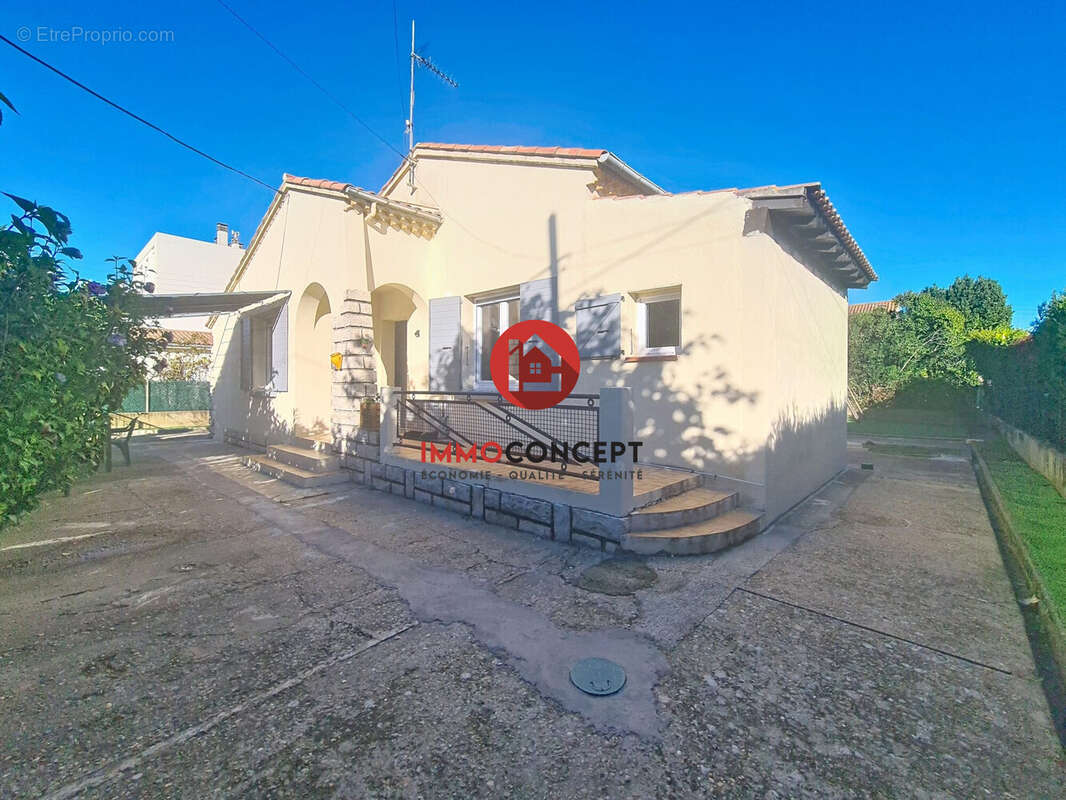 Maison à ROQUEMAURE