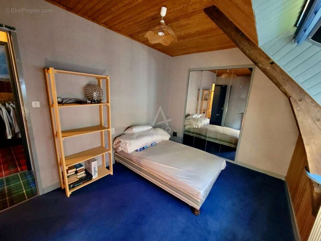 Authentique maison de caractère sur une parcelle de 4470m2 - photo 11