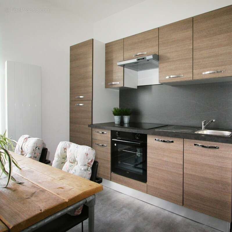 Maison à CHATEAUNEUF-LA-FORET