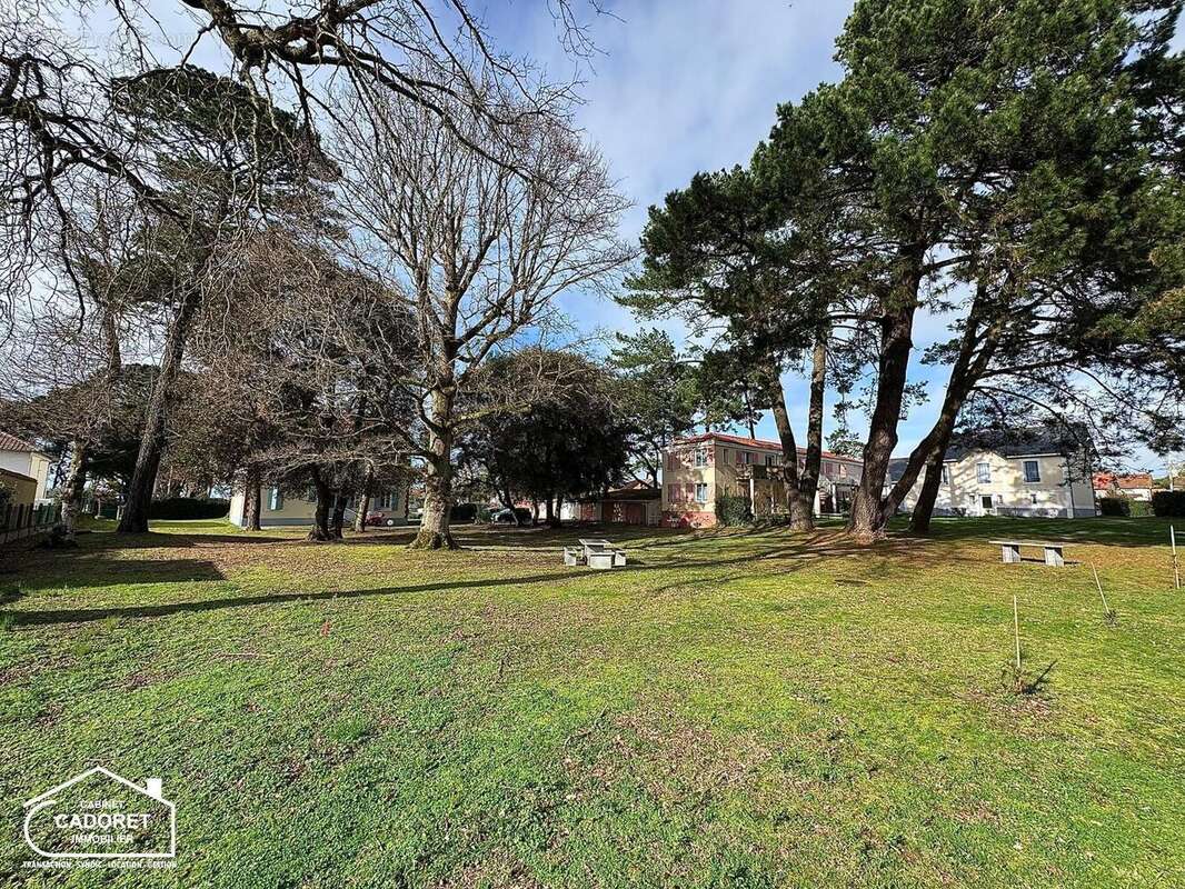   - Appartement à SAINT-MICHEL-CHEF-CHEF