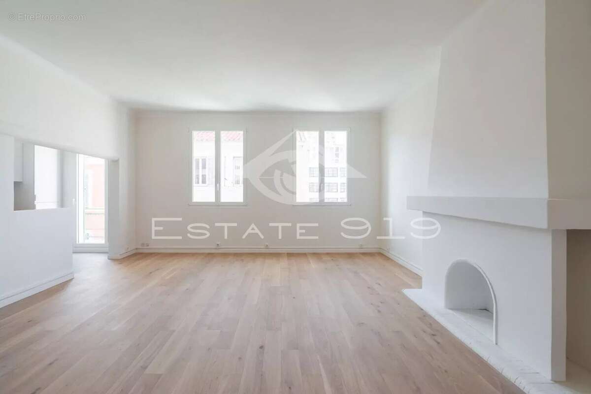 Appartement à MARSEILLE-7E