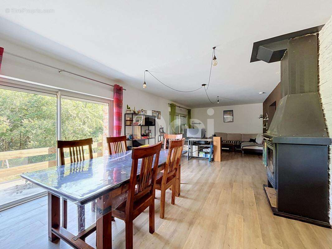 Magnifique maison familiale 230 m² – Terrain 10 500 m² – Favars - photo 7