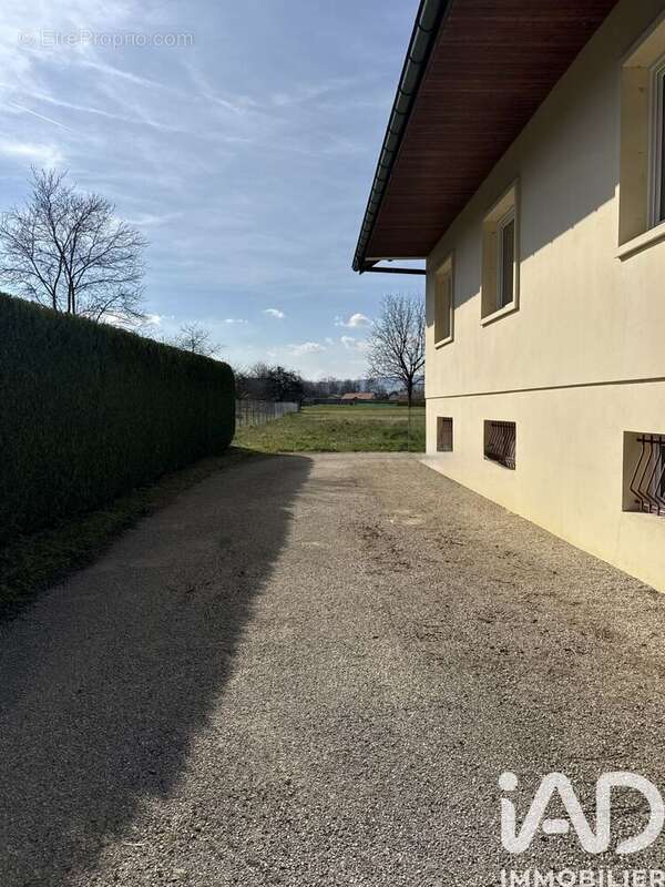 Photo 3 - Terrain à BONNEVILLE