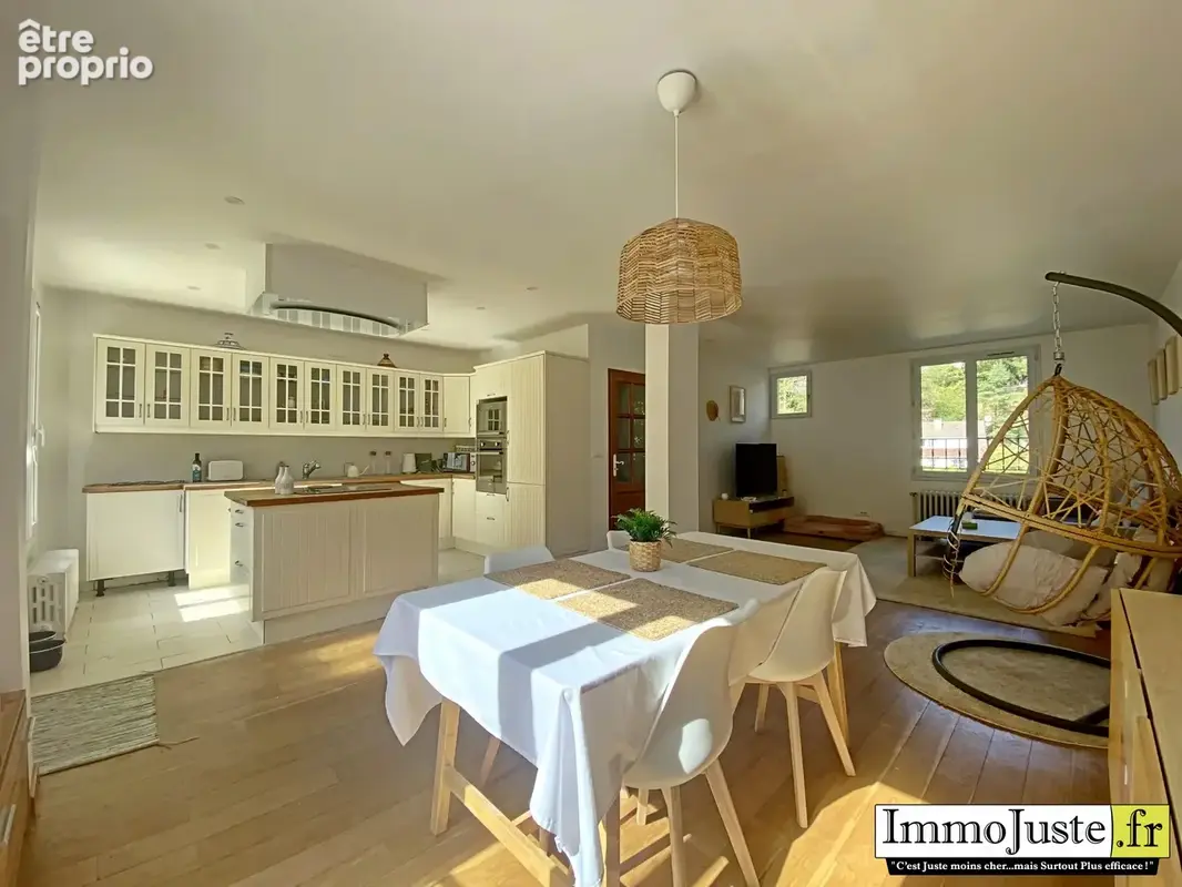 Maison 5 pièces 114 m² à vendre à Les Essarts-Le-Roi (78690) - photo 6