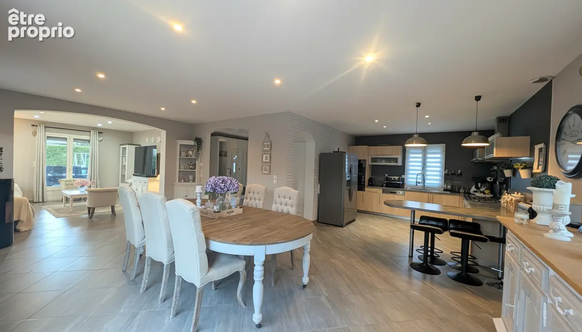 Maison familiale contemporaine de 165 m² : Prestations haut de gamme, moderne. - photo 2