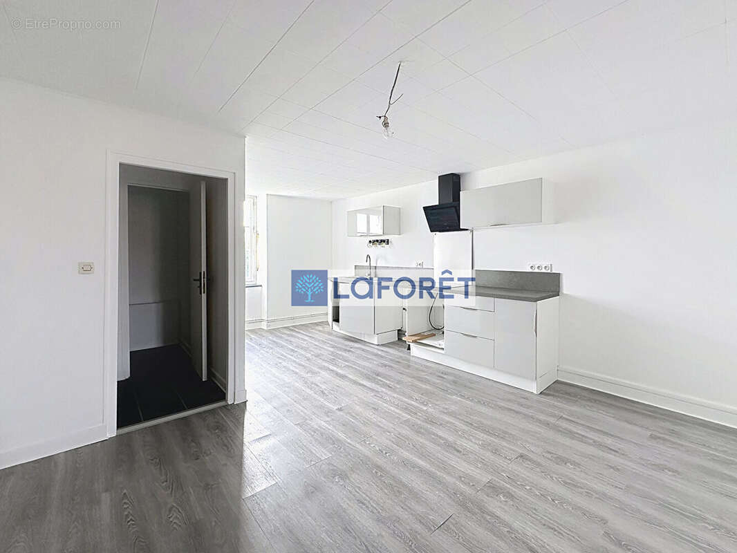 Maison à HUMES-JORQUENAY