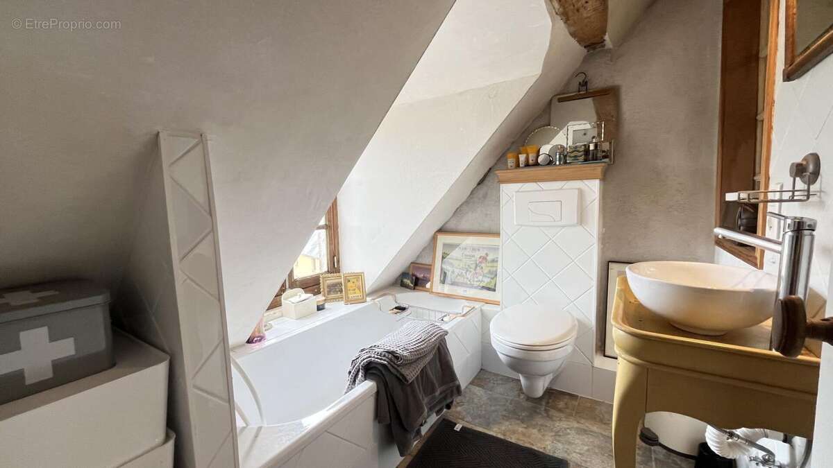 Maison à SAINT-DIDIER-SUR-ARROUX