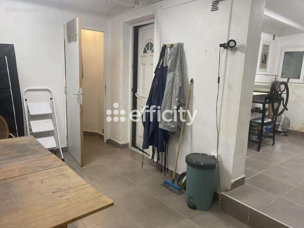 Commerce à MARSEILLE-1E