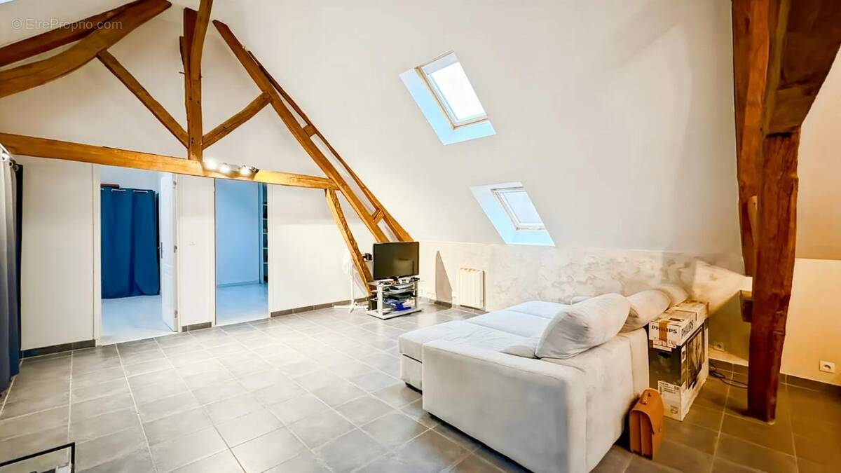 Appartement à AUNEAU