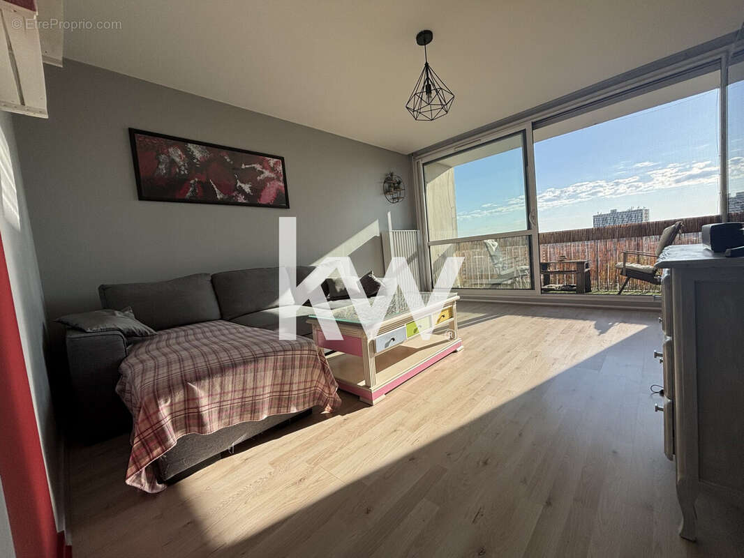 Appartement à SAINT-GENIS-LAVAL