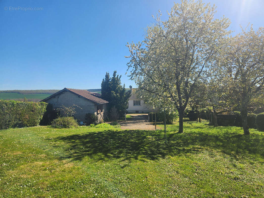 Maison à SAINT-BENOIST-SUR-VANNE