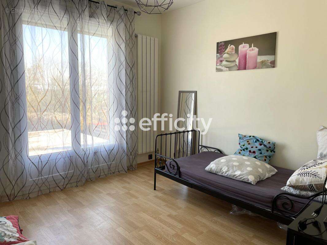 Maison à RONQUEROLLES