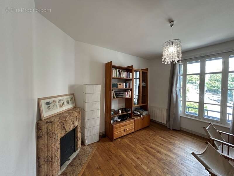 Rare a vannes (56)- centre appartement de charme 107 m²  avec stationnement privatif (56) - photo 17