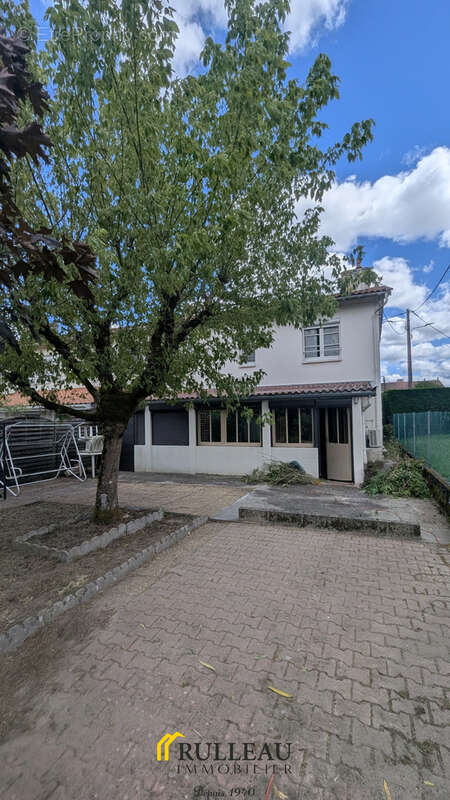 Maison à CARBON-BLANC