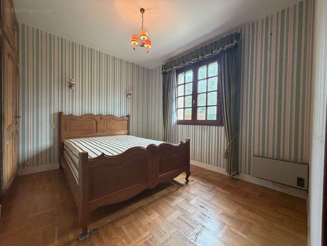 Maison à DAMVILLE