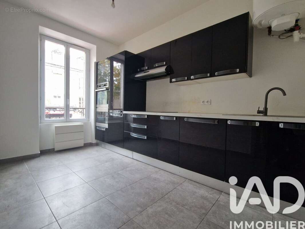 Photo 7 - Appartement à VILLENEUVE-SAINT-GEORGES